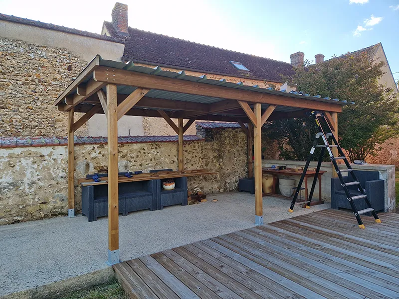 Appentis bois pour stockage - Atelier Vibois Menuisier Charpentier à Villeneuve sur Yonne
