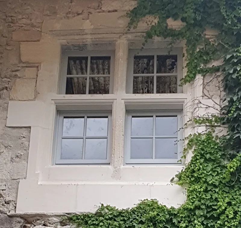 Restauration de fenêtre pour le patrimoine - Atelier Vibois Menuisier à Villeneuve sur Yonne