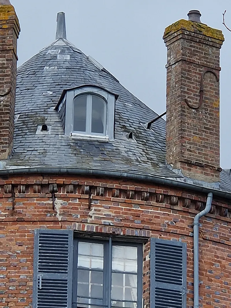 Changement de fenêtre traditionnelle pour bâtiment historique