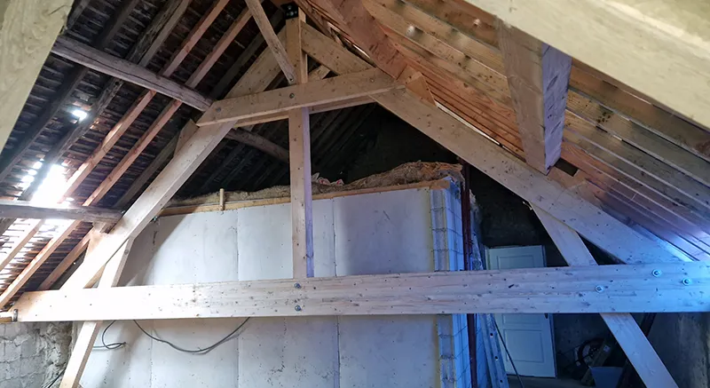 Renovation de charpente traditionnelle - Atelier Vibois Charpentier à Villeneuve sur Yonne