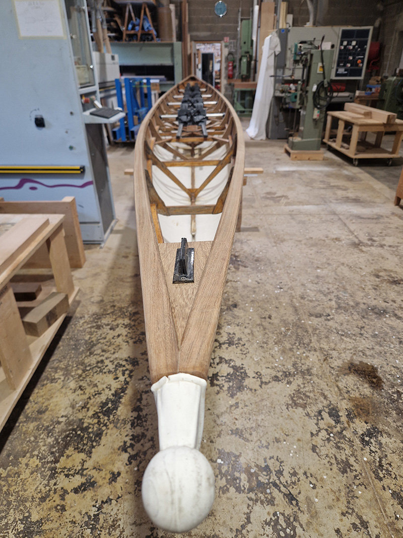 Restauration de la structure bois d'une Yole pour Aviron. Atelier Vibois Menuisier à Villeneuve sur Yonne